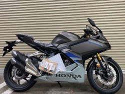 z_ CBR250RR 