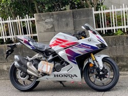 z_CBR250RRiQRsj摜3