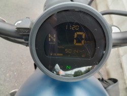 z_u250isj摜8