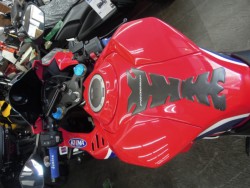 �z���_CBR250RR�i���m�����m�s�j�摜7
