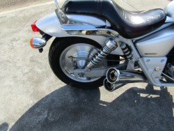 z_V-TWIN}OiiQRsj摜7