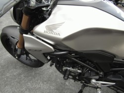 z_CB250RiQRsj摜13