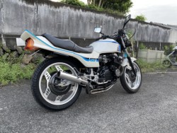 z_CBX400FiQlsj摜4
