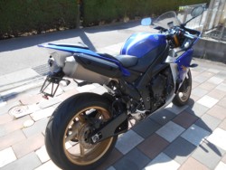 ���}�nYZF-R1�i�L�����L���s�����k��j�摜3