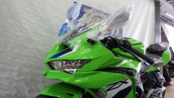 �J���T�LNinja ZX-4R�i���Q�����R�s�j�摜17
