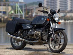 BMWBMWR80iQRsj摜2