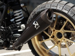 BMWBMWER nineTiQRsj摜11