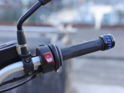 BMWBMWER nineTiQRsj摜19