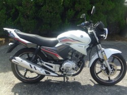 }n YBR125 