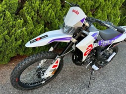 AvAAvARX125iRq~sj摜3