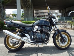 XYLCiY}400iQRsj摜1