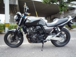 �z���_CB400�X�[�p�[�t�H�AVTEC�ERevo�i���Q�����R�s�j�摜2