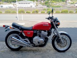 z_ CB400Four 