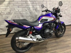 �z���_CB400�X�[�p�[�t�H�AVTEC�ERevo�i���Q�����R�s�j�摜5