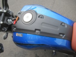 }nFZX750io_sj摜13