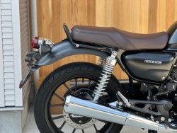 z_GB350iQsj摜3